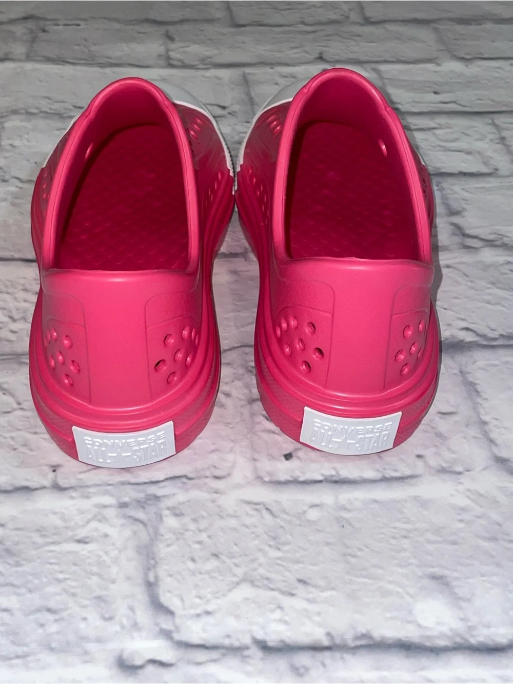 Converse Chuck Taylor All Star Play Lite CX Chaos Fuchsia/Chaos Fuchsia. Size 4